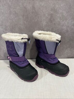 Kamik Purple and Lavender Girls Winter Snow Boots Cream Faux Fur Cuff size 1